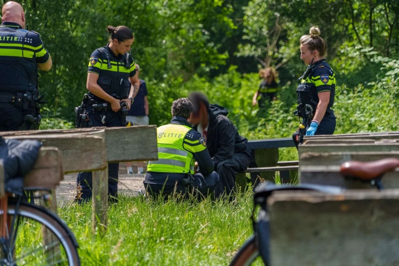 Man gestoken in Broekpolder, dader op de vlucht