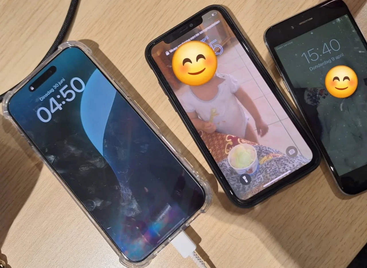 Meerdere mobiele telefoons gevonden: wie mist er één?