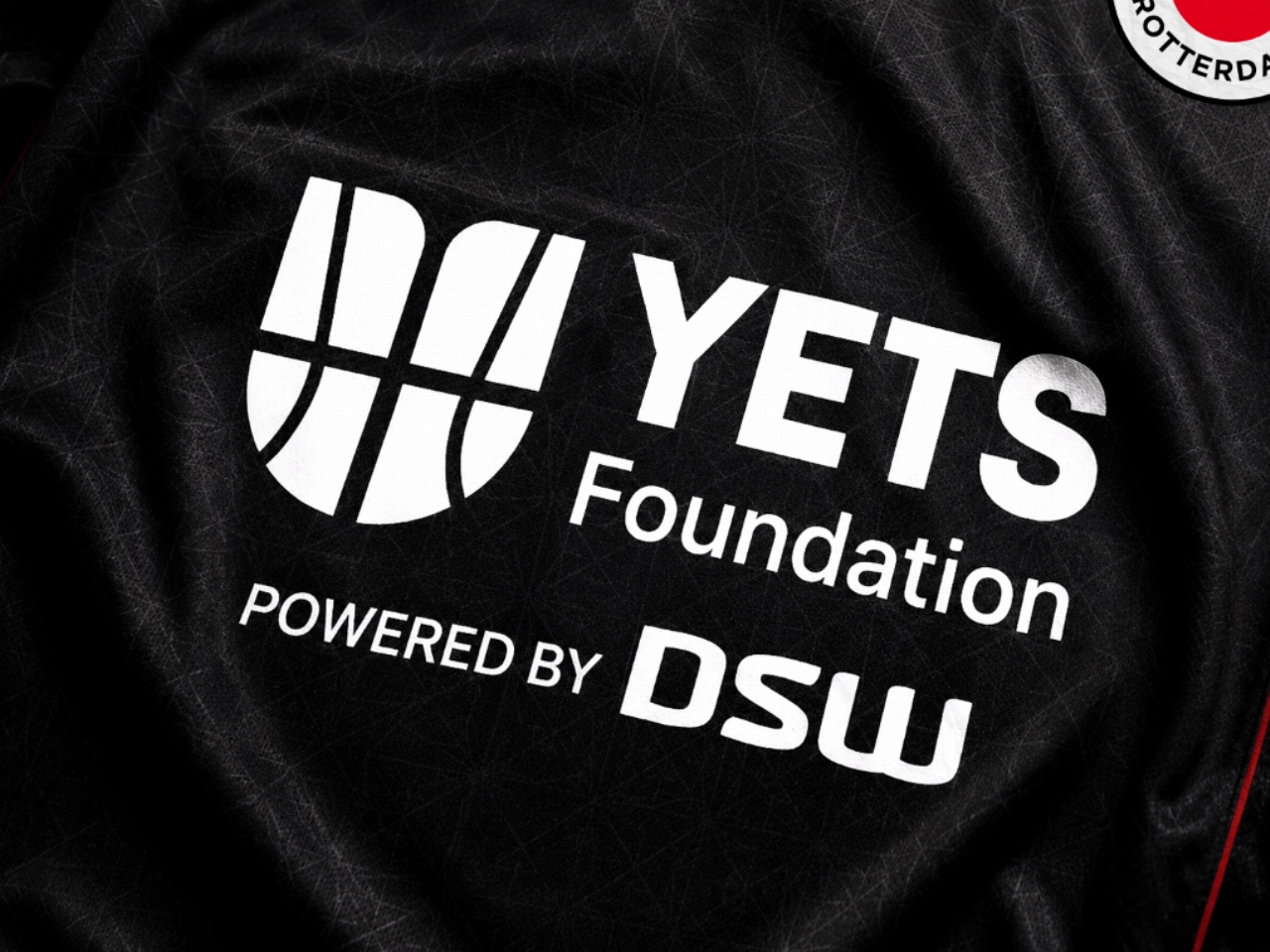 YETS Foundation dankzij DSW op shirts Excelsior Rotterdam