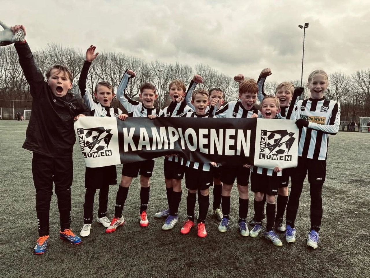 Historische prestatie: v.v. Zwaluwen met 18 teams naar finaledag Vlaardings Kampioenschap