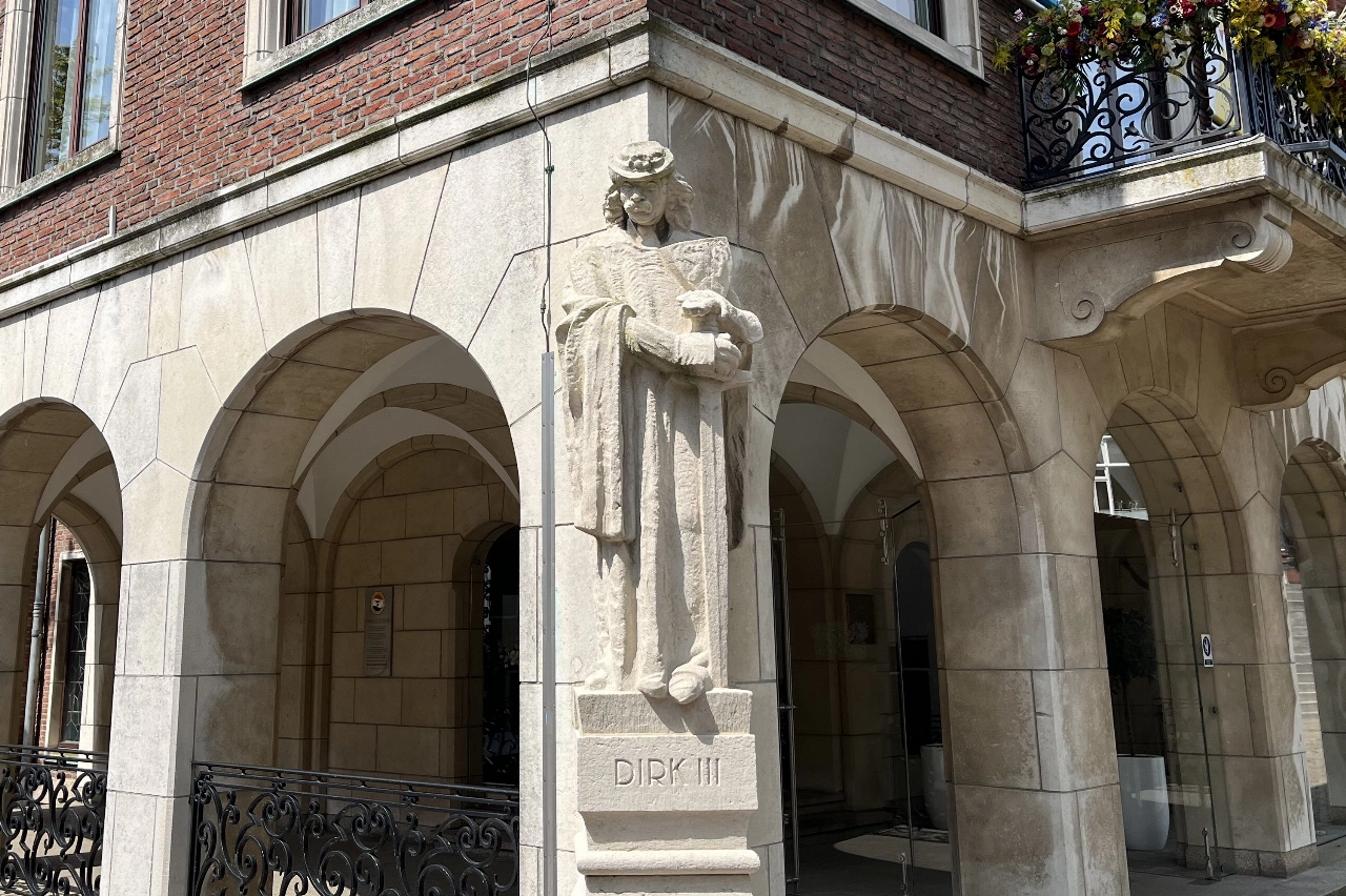 In de voetsporen van Graaf Dirk