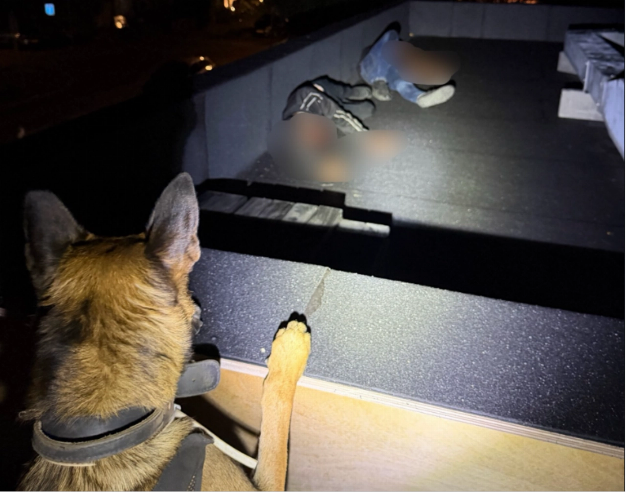 Politiehond Mac vindt twee inbrekers op bouwterrein