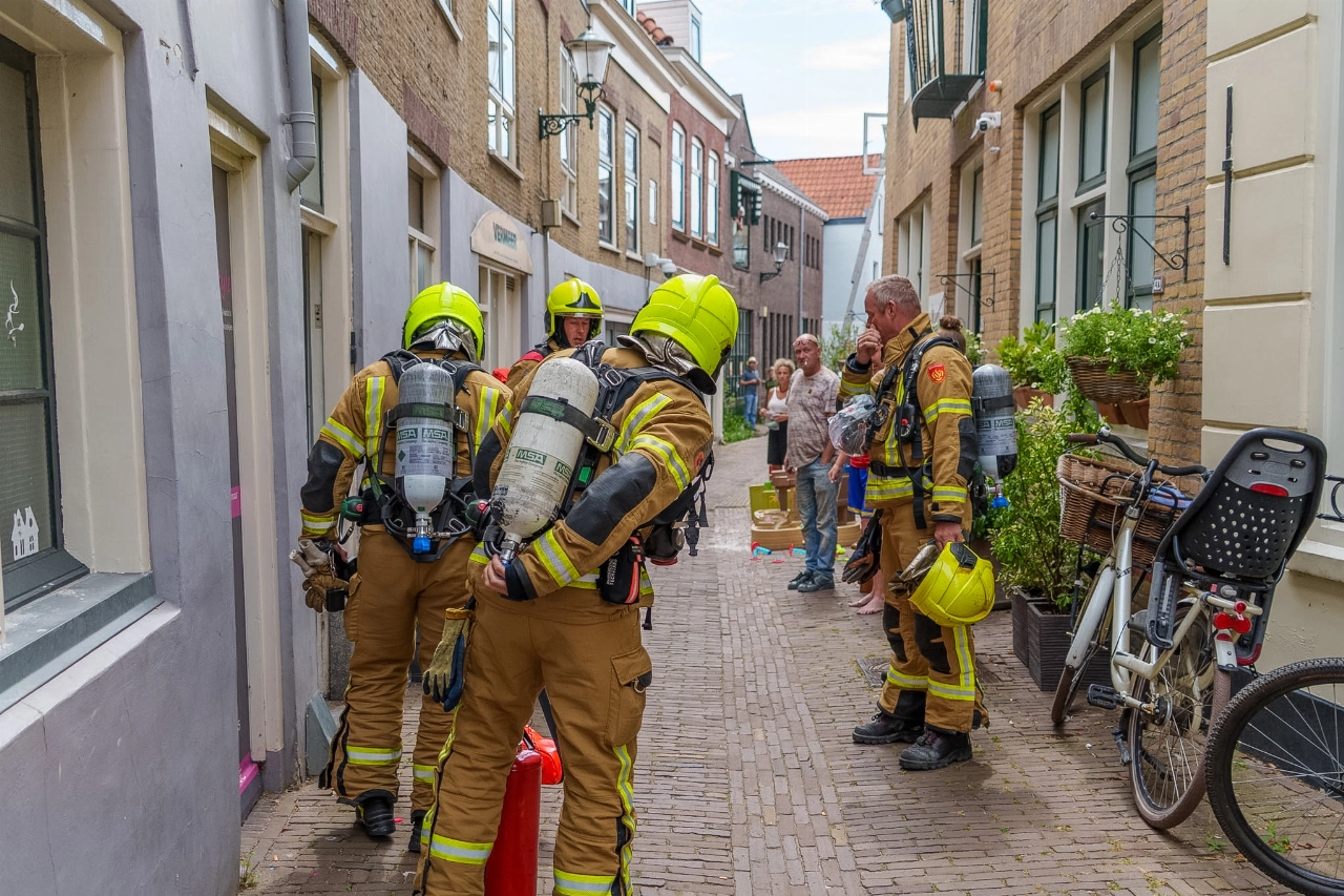 Brandweer rukt uit voor woningbrand in de Vleersteeg