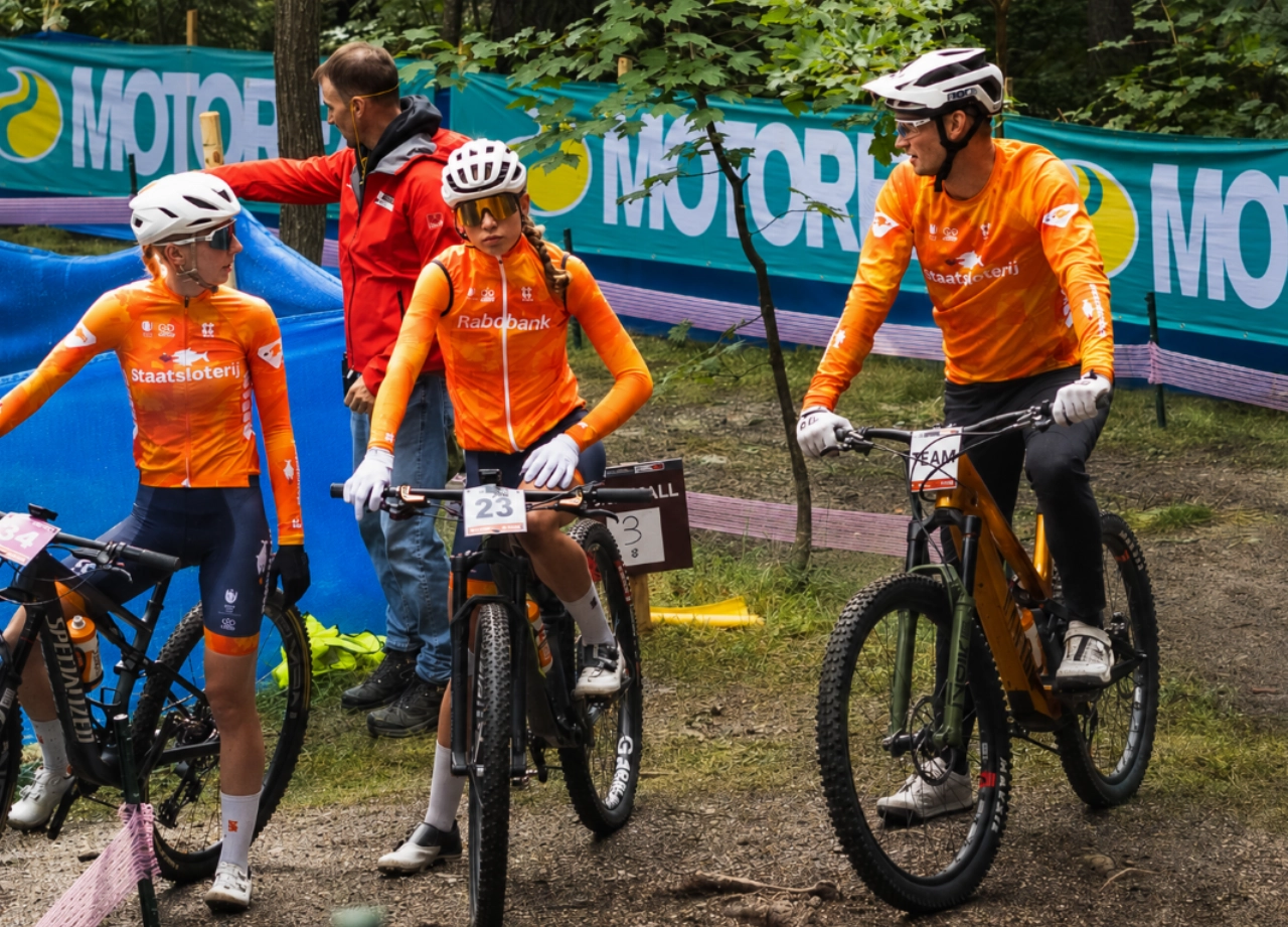 Vlaardingen levert complete Nederlandse vrouwenploeg op WK mountainbike