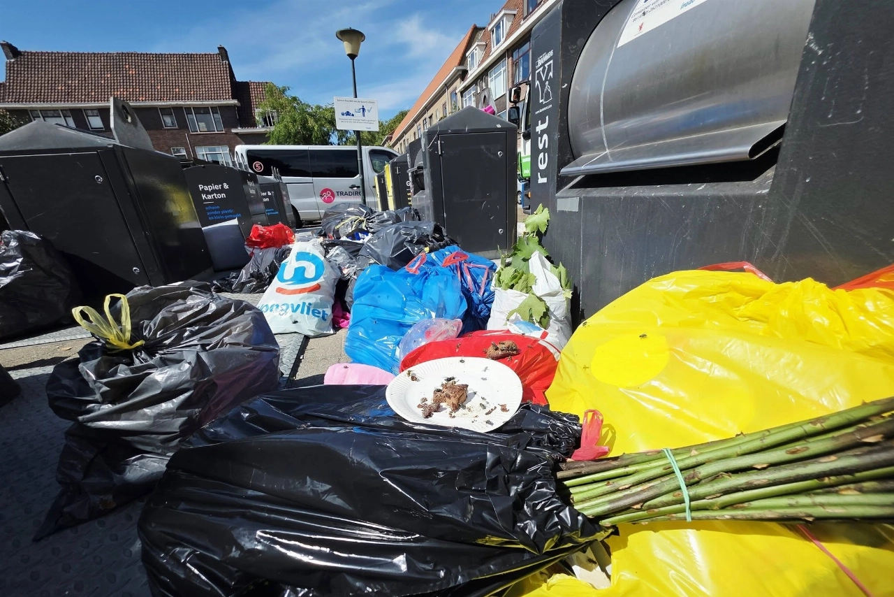 ONS.Vlaardingen wil opheldering over volle afvalcontainers in de stad