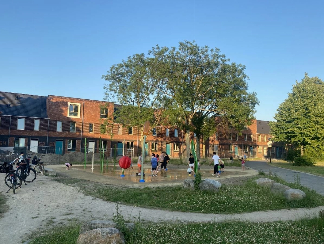 Zes jongeren slachtoffer van geweld bij Kindervallei: Leefbaar Vlaardingen wil weten wat gemeente doet