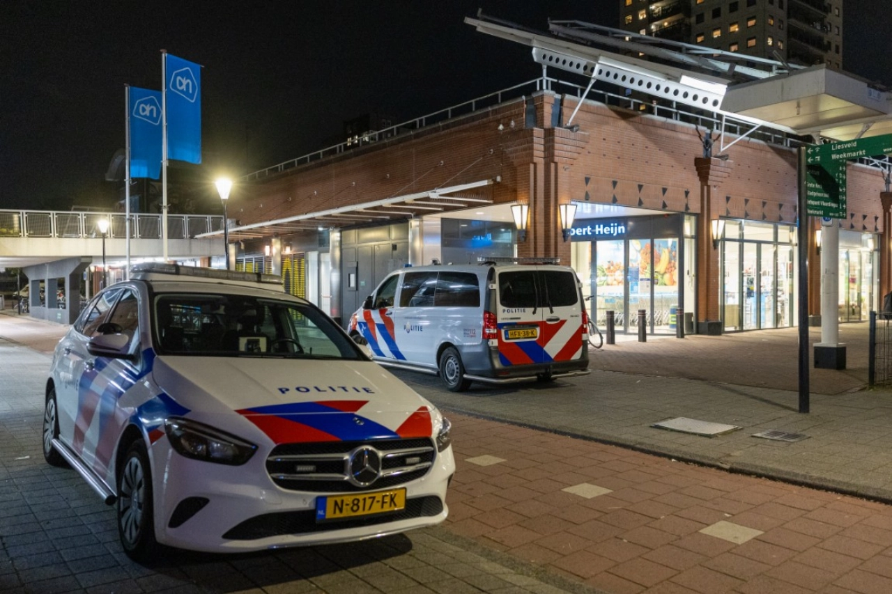 Gewapende overval op supermarkt Veerplein Vlaardingen