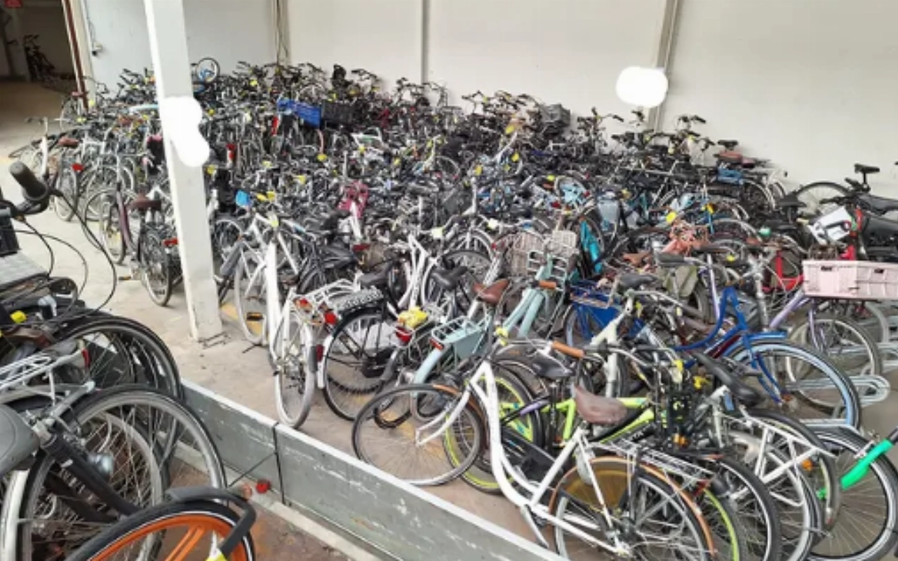 Handhaving haalt bijna 200 weesfietsen van straat
