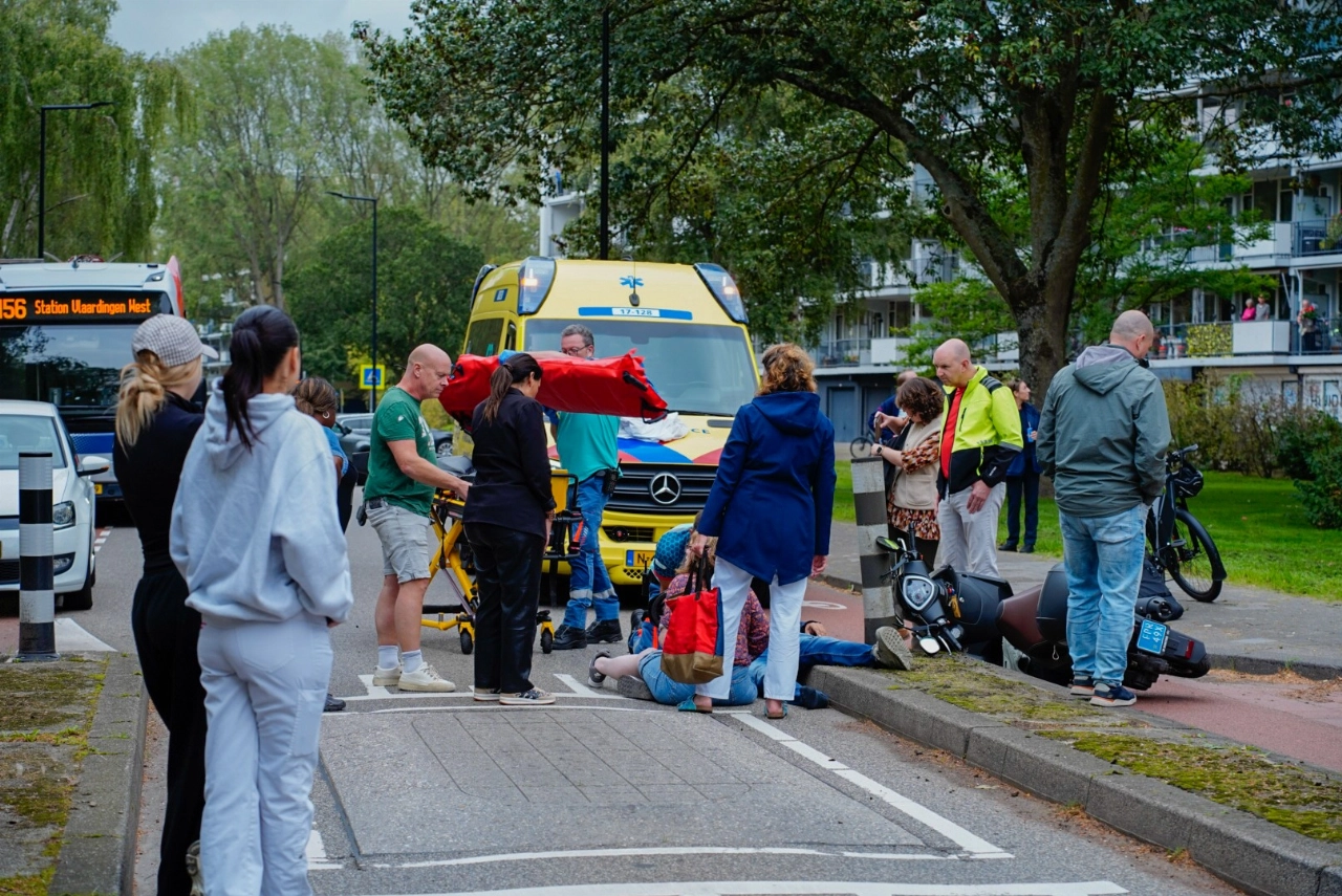 Scooterrijder gewond na val op Dillenburgsingel