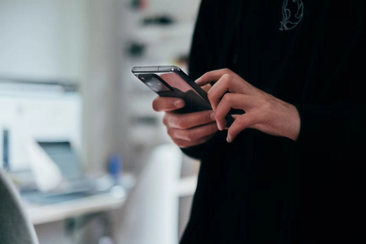 Van huiskamer tot smartphone: Nederlandse normen rond en entertainment