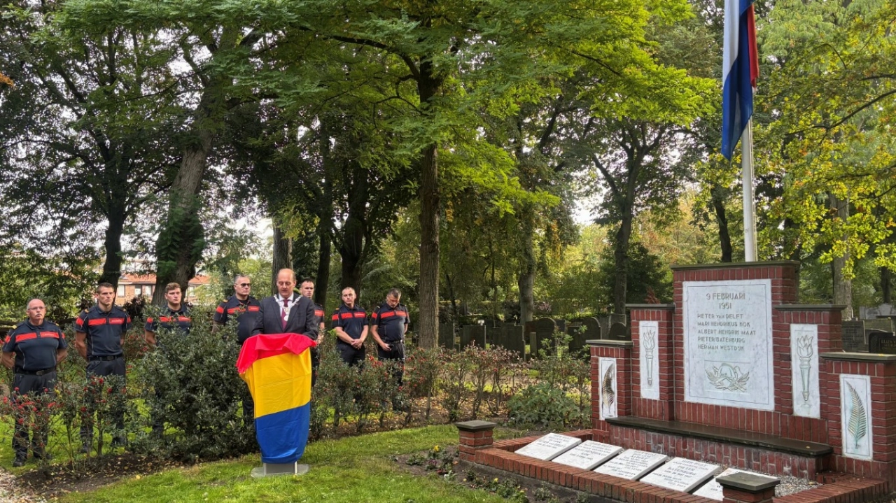 Vlaardingen staat stil bij vijf brandweermannen van olieramp 1951
