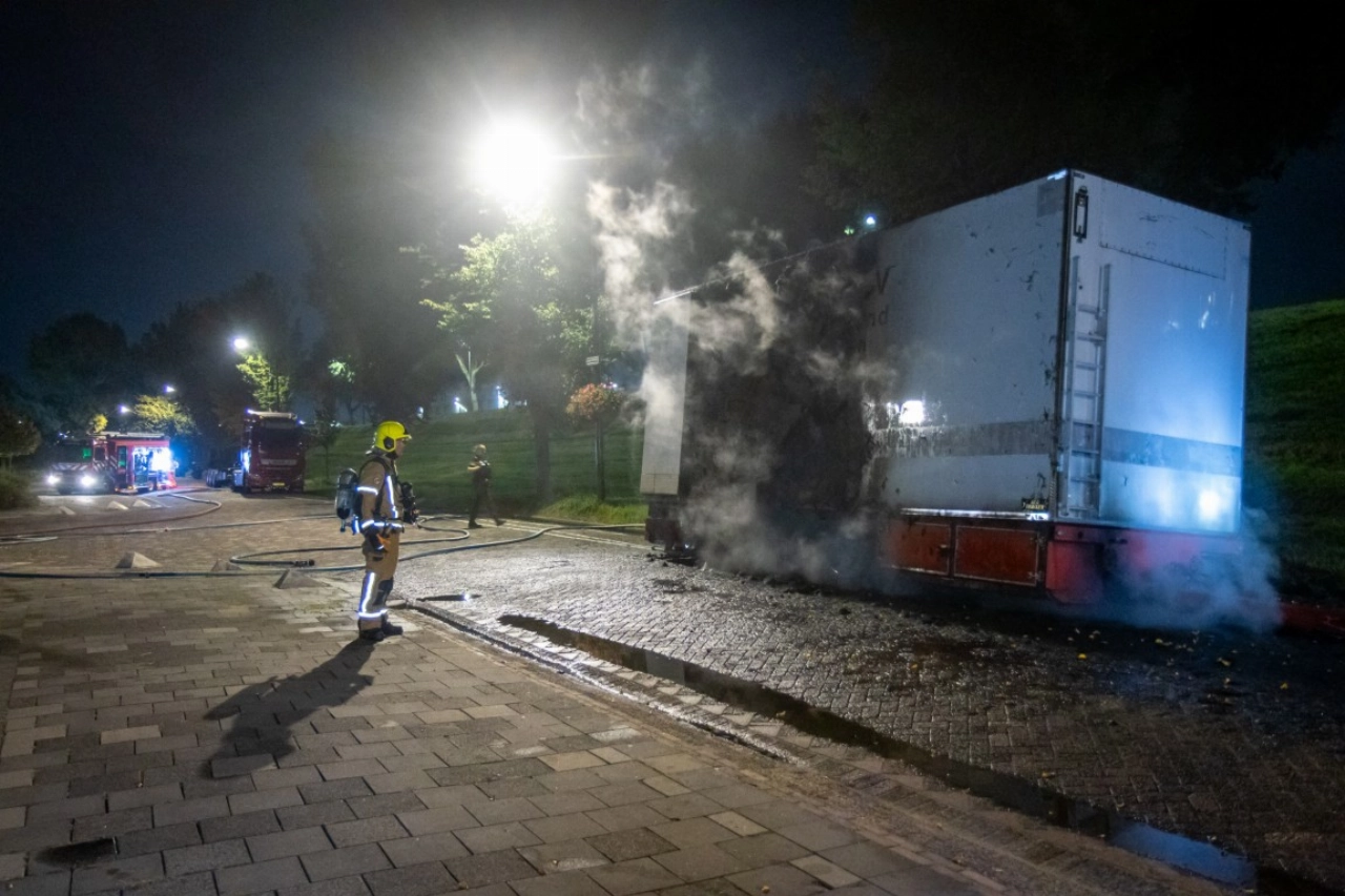 Forse schade door brand in trailer aan James Wattweg
