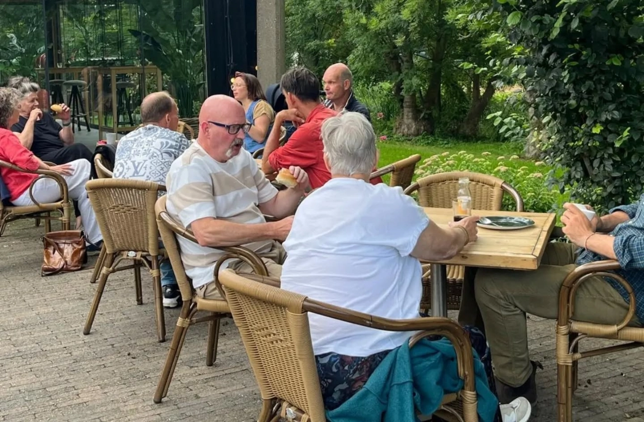 Wij de Westwijk verzorgt lunch voor afvalhelden uit de wijk