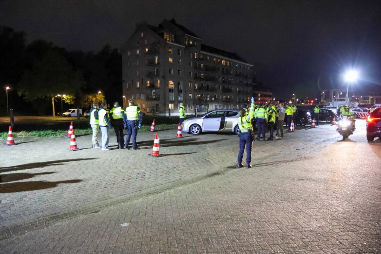 Gemeente, politie en andere diensten houden grote integrale controle in Vlaardingen