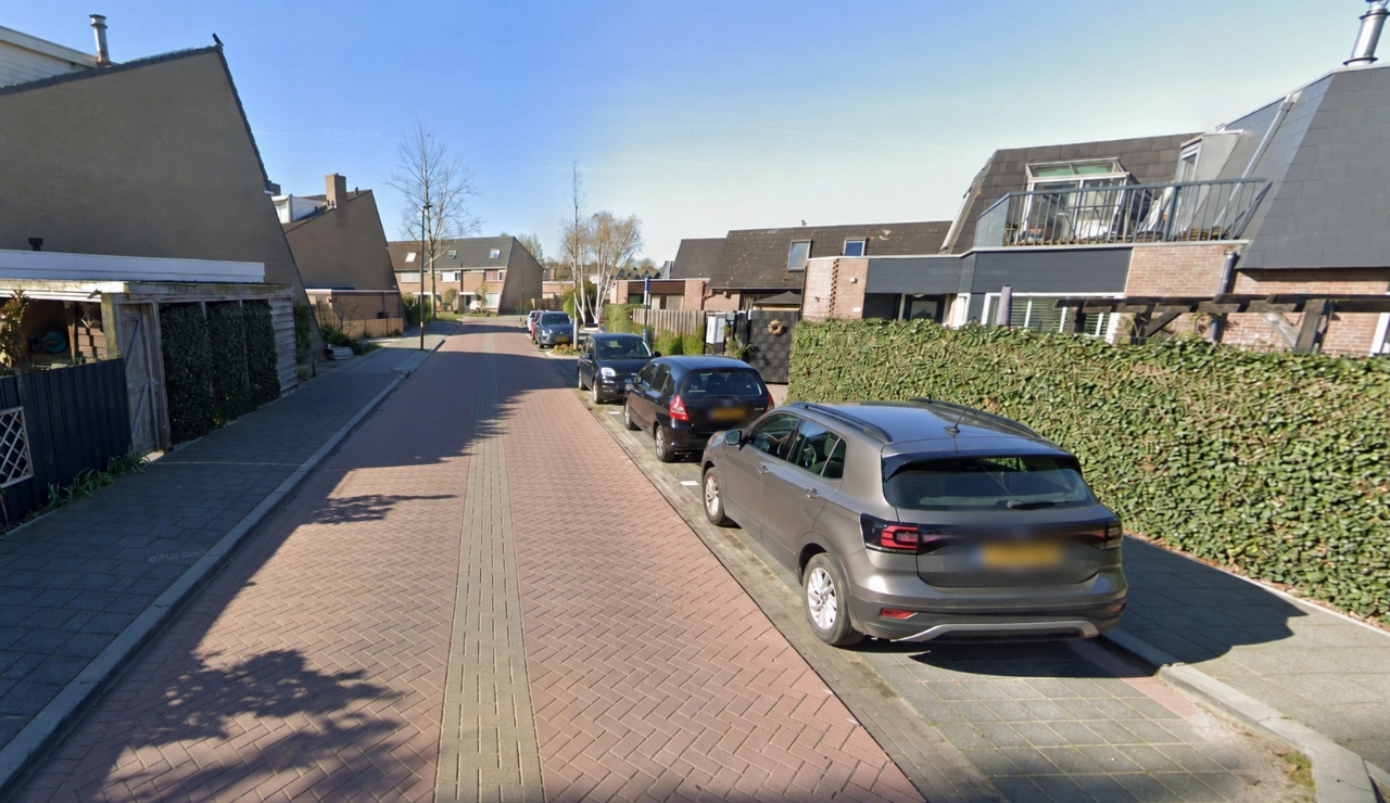 Bewoners vrezen dat laadpalen zes van acht parkeerplekken opslokken