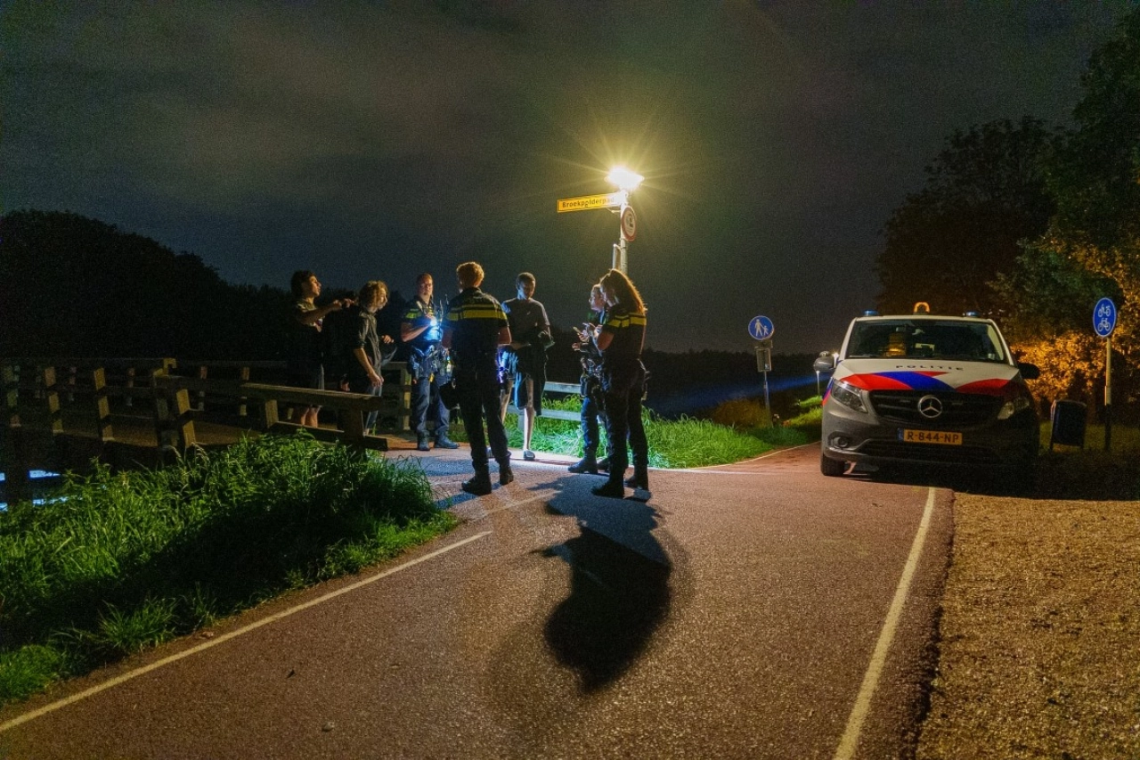 Grap over telefoon in water zorgt voor grote inzet hulpdiensten