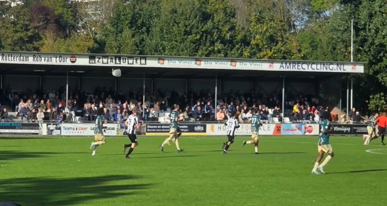 Excelsior Maassluis maakt einde aan zegereeks Zwaluwen