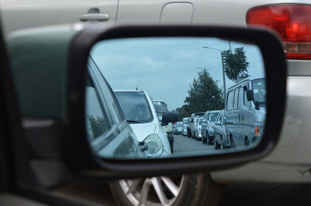 Problemen bij Beneluxtunnel door ongeval en te hoge vrachtauto