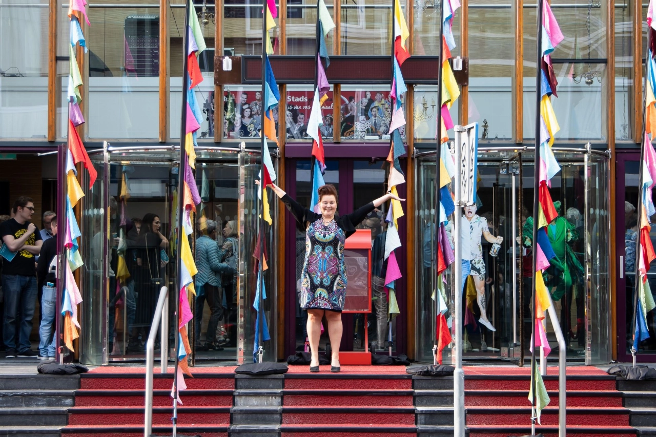 Stadsgehoorzaal brengt zomeraanbod in en om theater