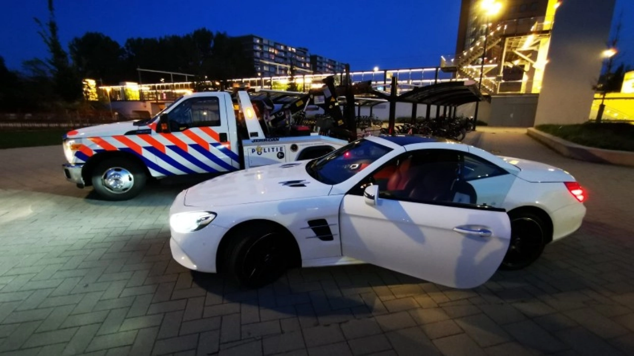 Politie neemt huis aan Olmendal in beslag