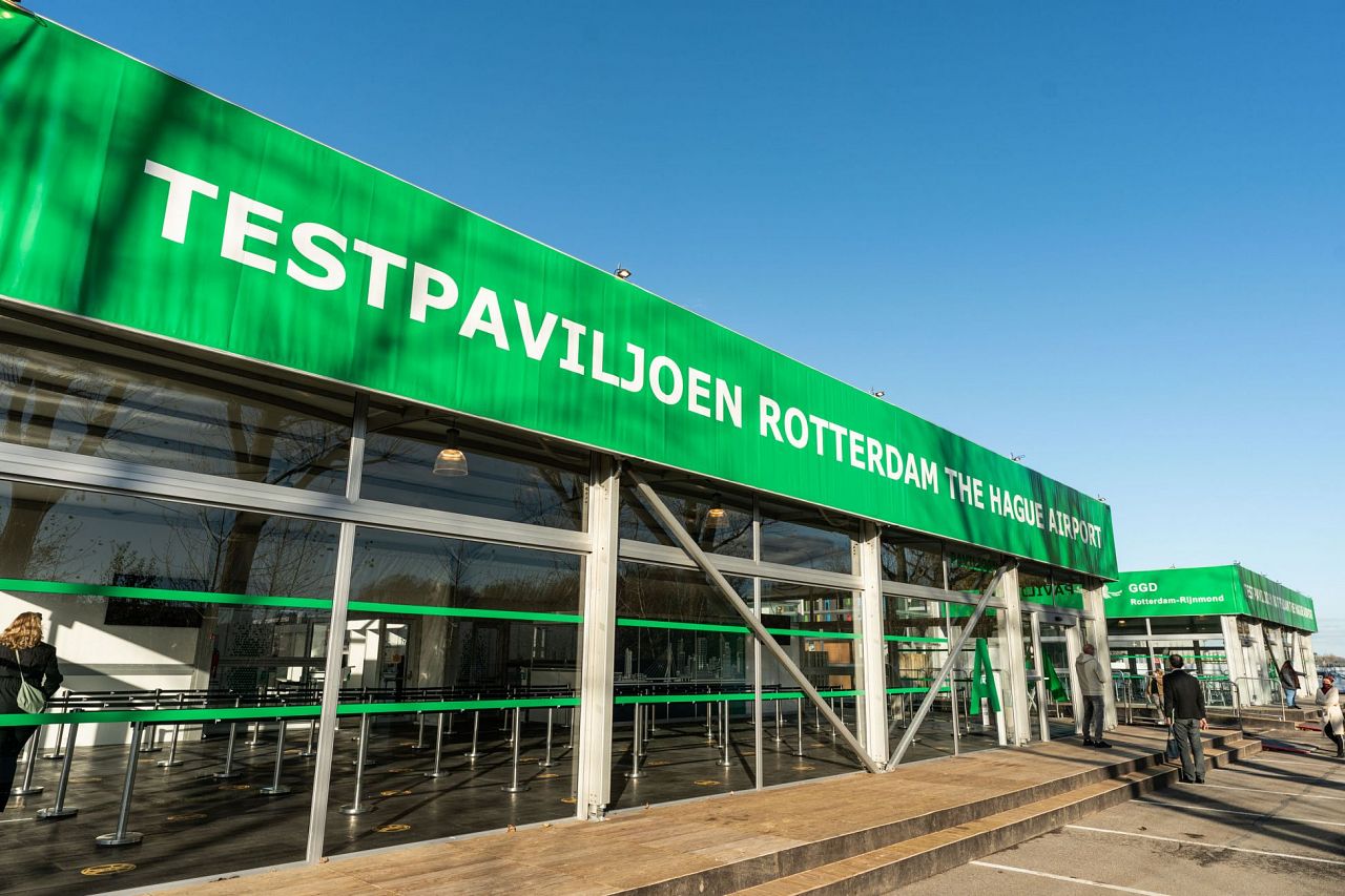 Vliegveld Rotterdam wordt plek voor prik aan Maassluizers
