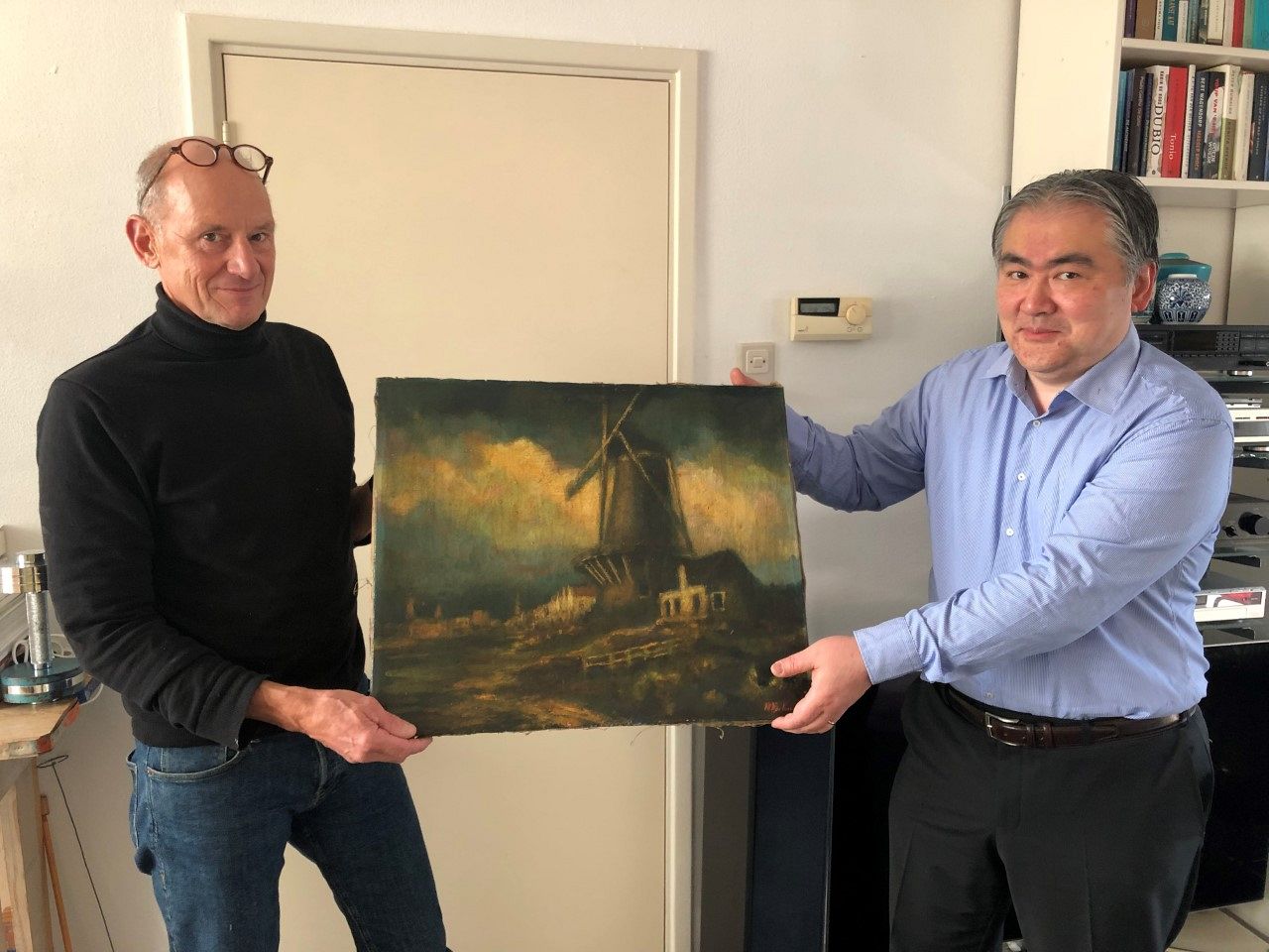 Bijzonder toeval brengt schilderij Henk Fortuin terug in Maassluis