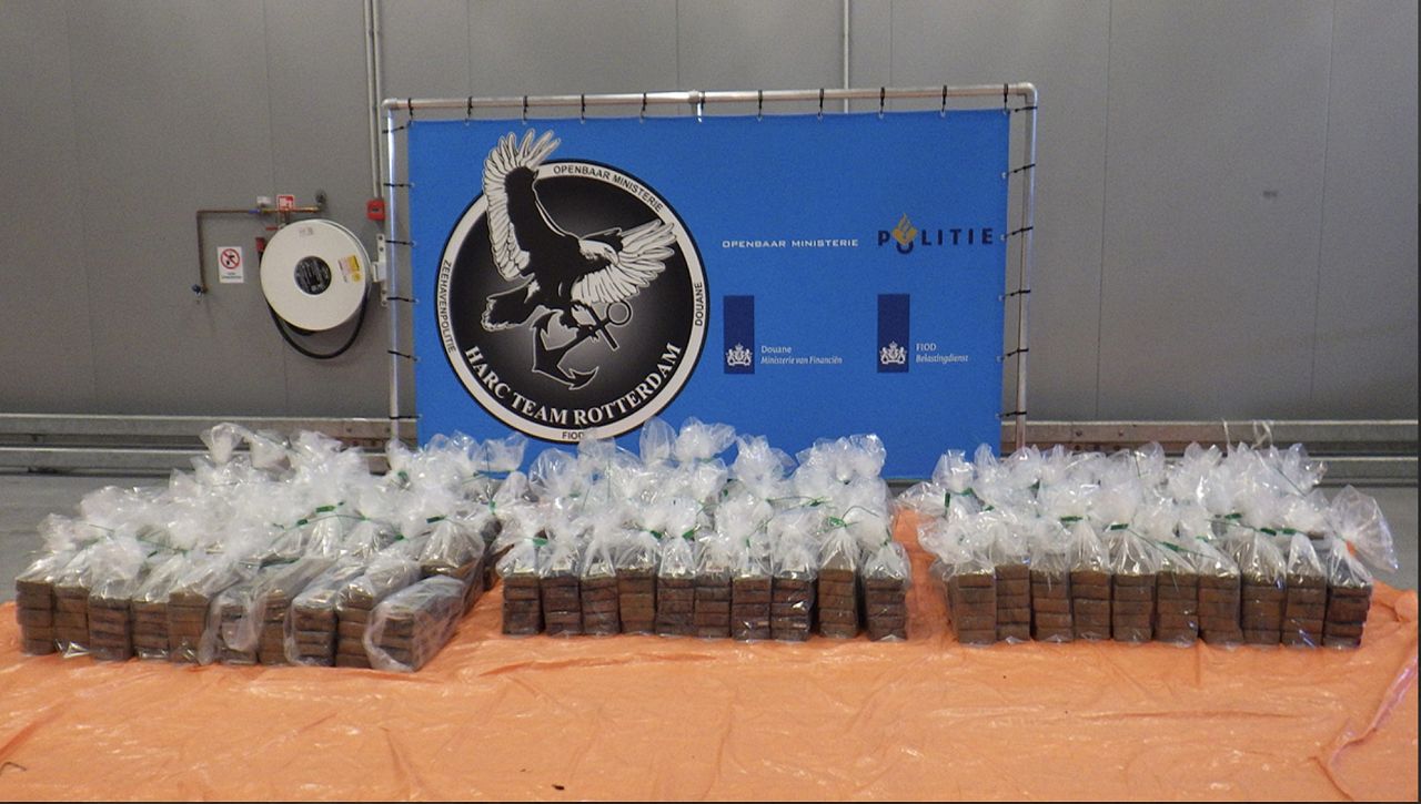 1133 kilo cocaïne onderschept en twee uithalers aangehouden