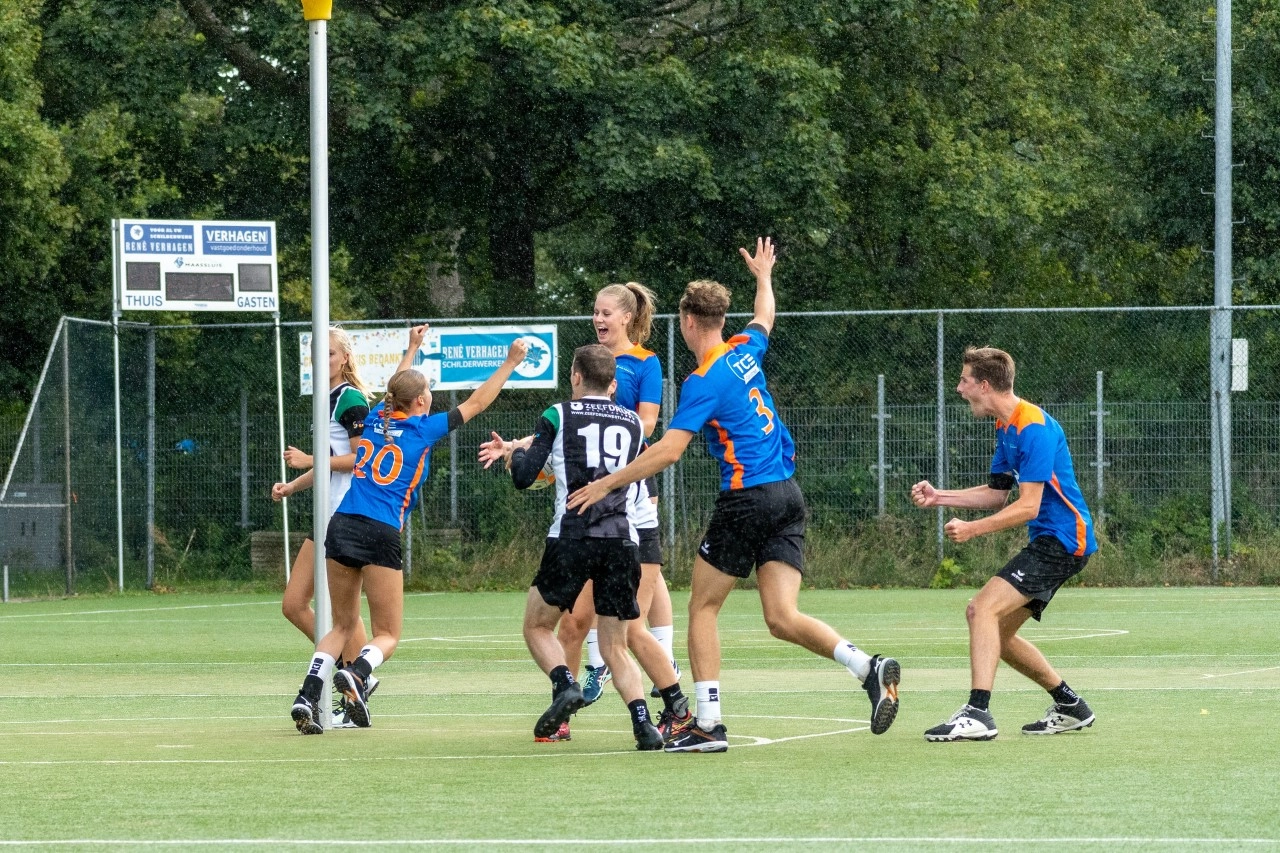 Rouwend CKC Maassluis pakt overwinning