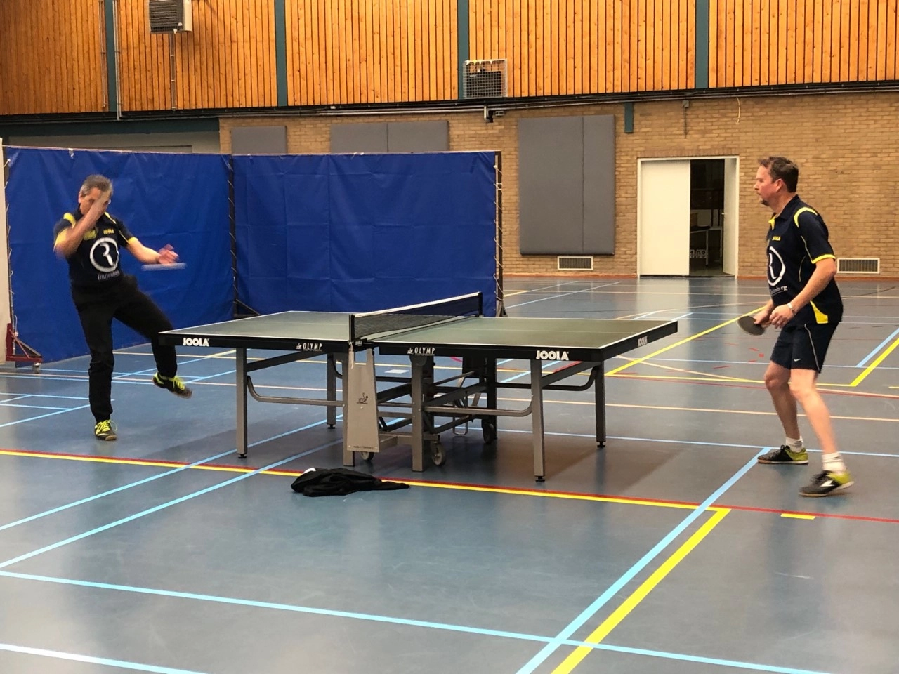 Plankentoernooi en kruidnoten voor tafeltennisser Brian de Leeuw