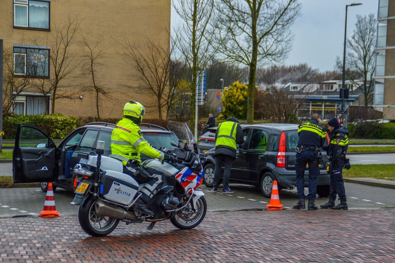 Opnieuw controles in Maassluis: 4 auto's in beslag genomen