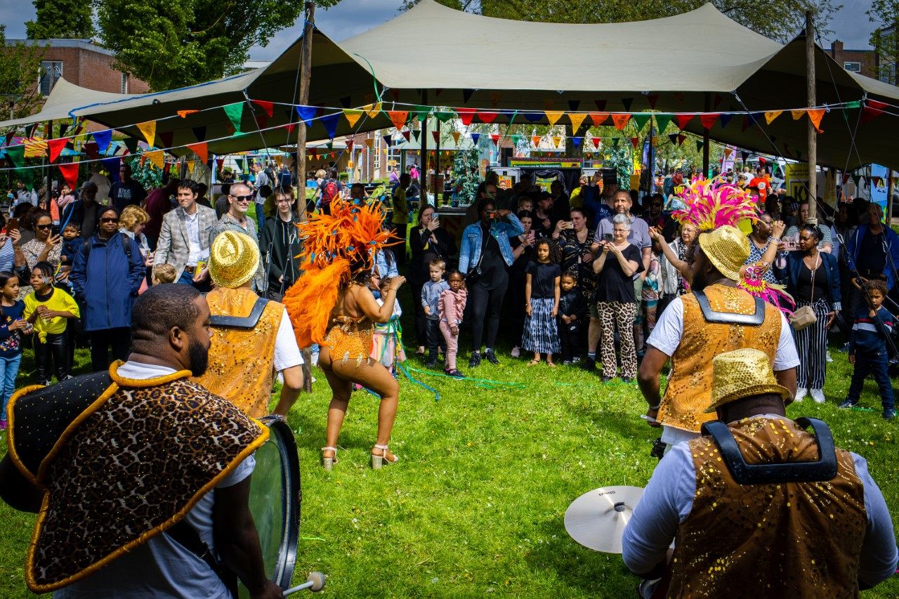 Stadskaravaan vierde de Westwijk met sfeervol festival