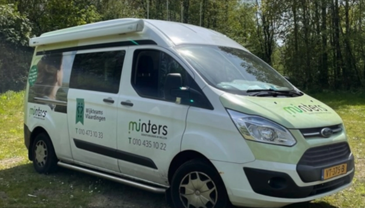 Rijdende Raadslieden van Minters in Maassluis