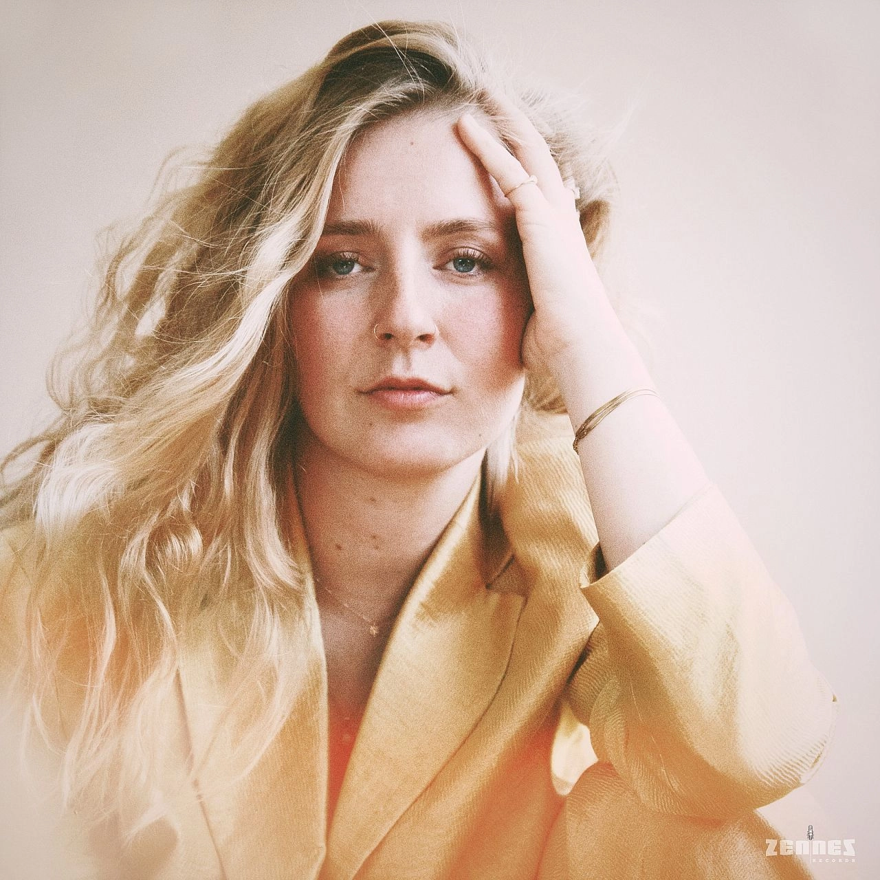 Singer-songwriter Koosje brengt debuutalbum It’s Time