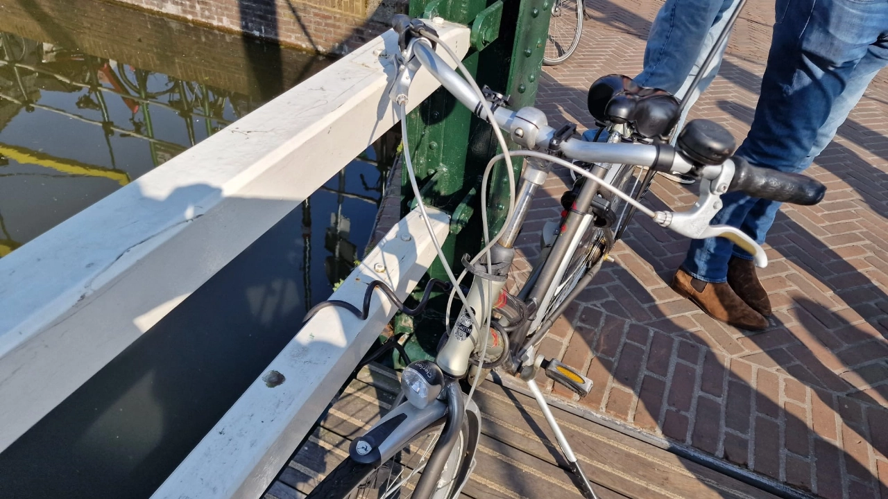 Eerste dienstreis van de Trekschuit dit jaar - met hindernis