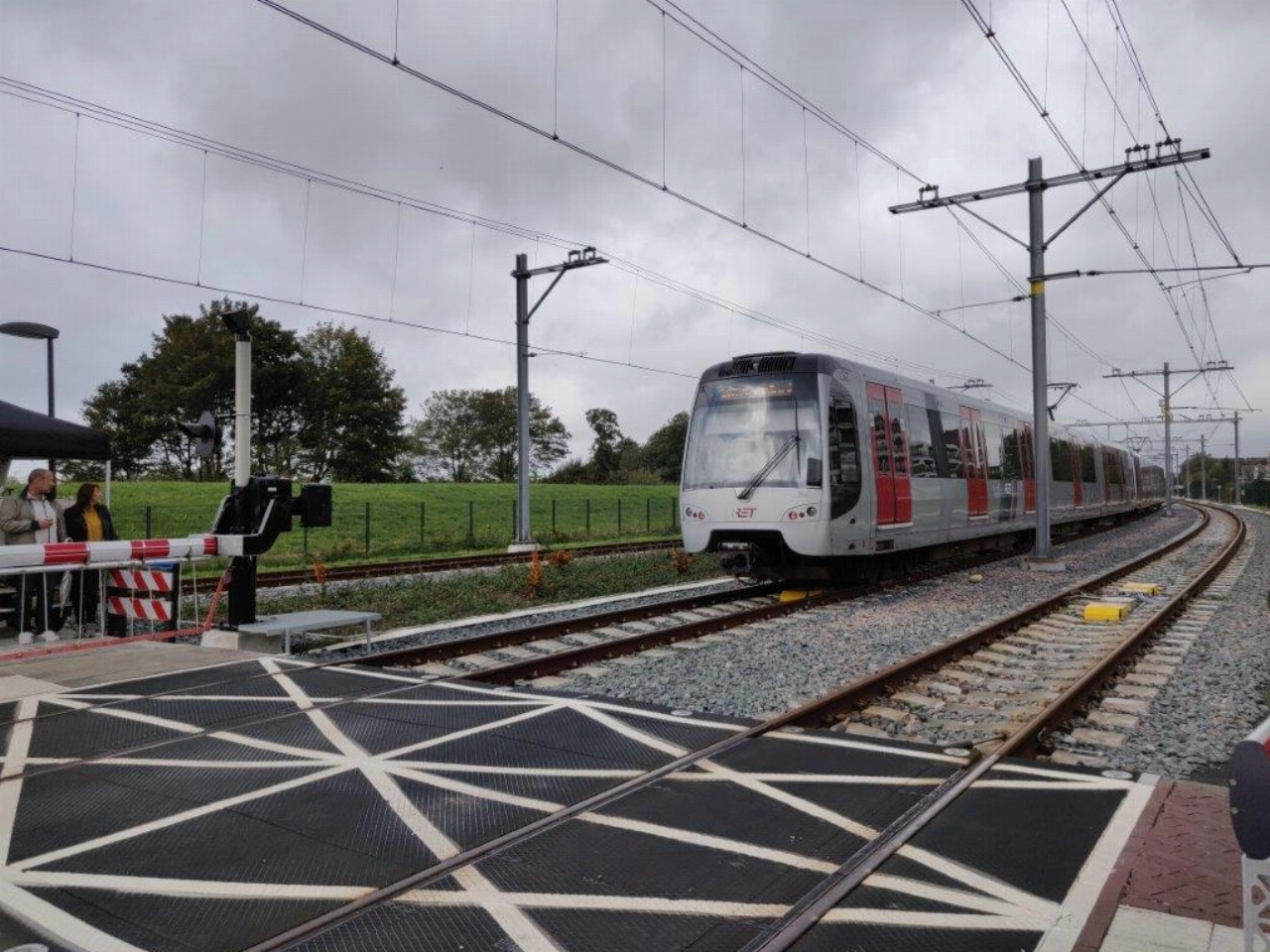’s Avonds geen metro maar bus tussen Maassluis Centrum en West