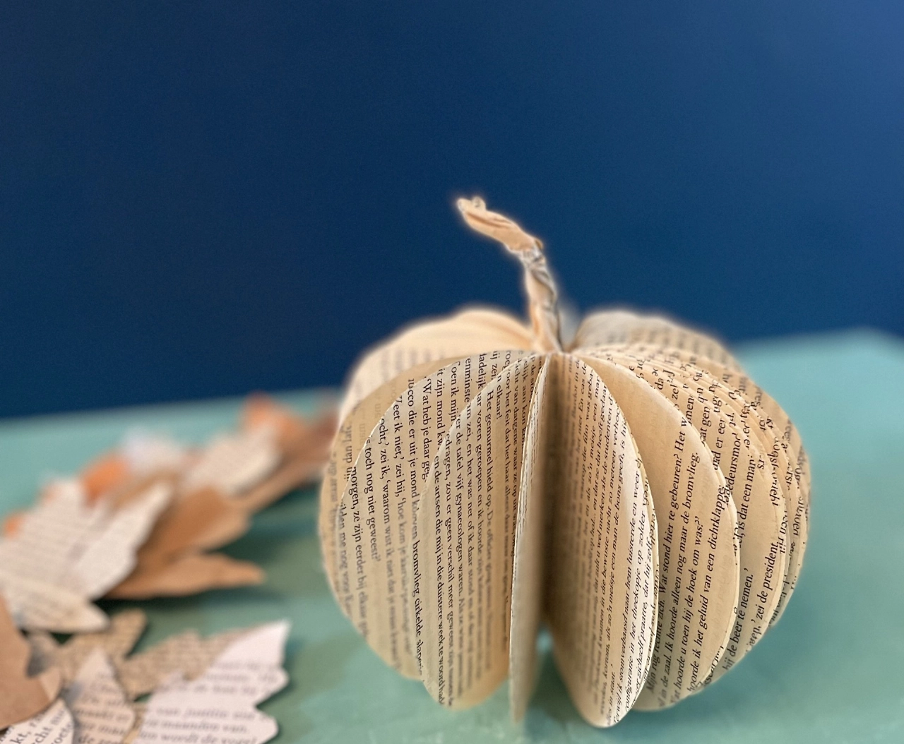 Papierworkshop met herfstthema in de Bibliotheek Maassluis