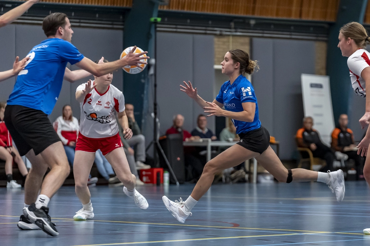 Maassluis boekt overtuigende thuisoverwinning op IJsselvogels