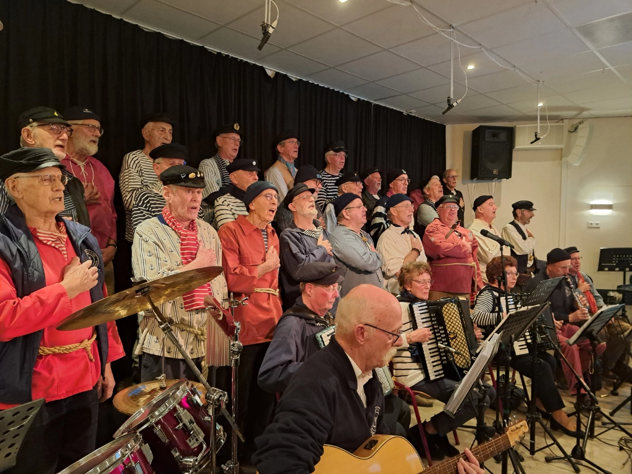 'Die Maeze Sanghers' naar finale Battle of the Shanties