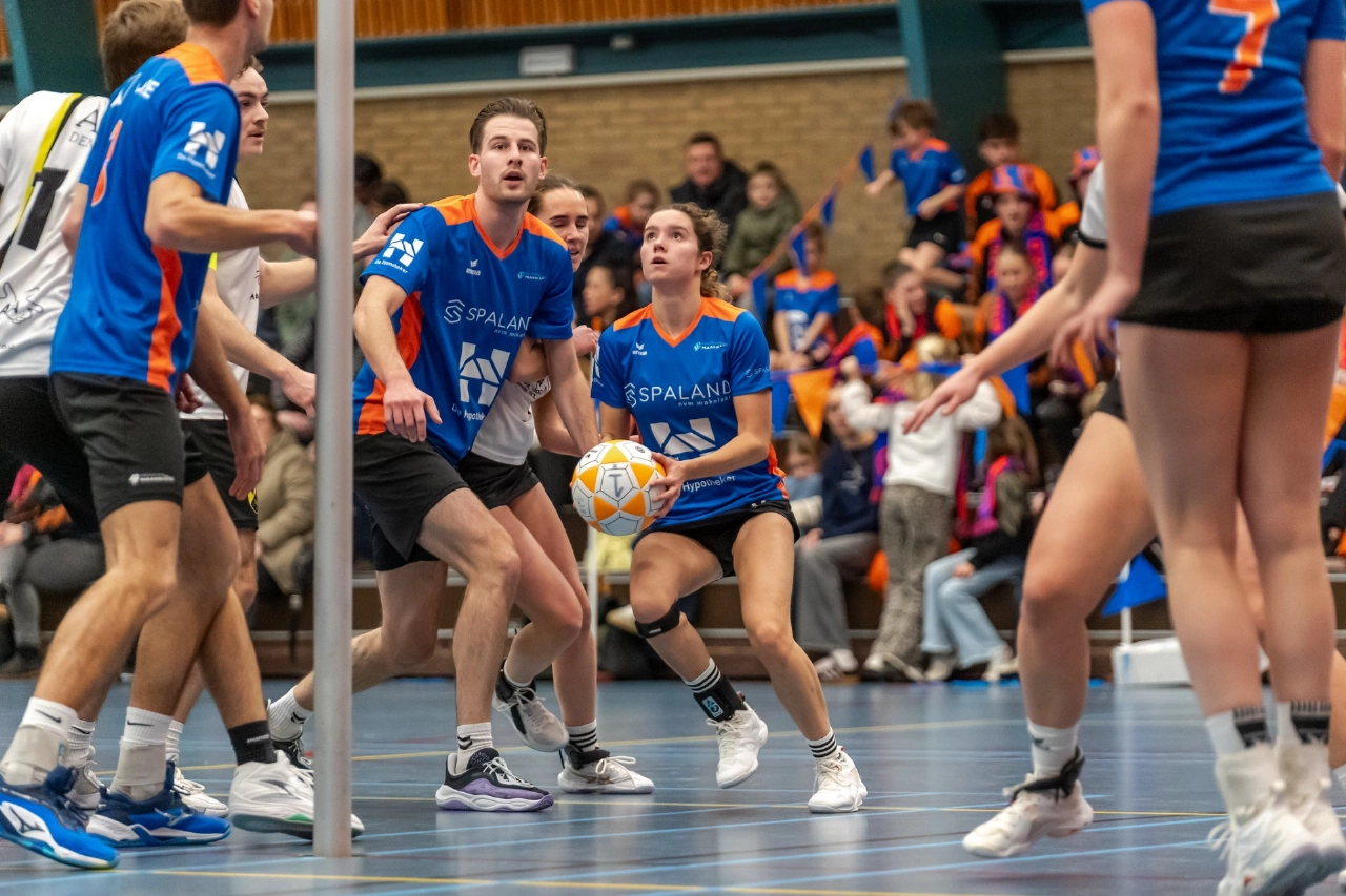 Korfballers Maassluis steviger aan kop na winst op ALO
