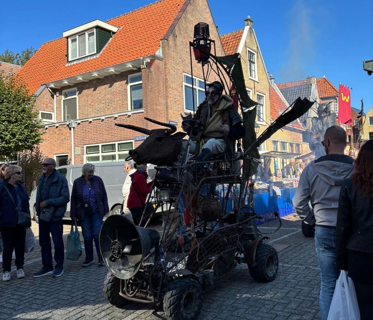 Verontruste bewoners Schanseiland vragen aandacht voor overlast Furieade