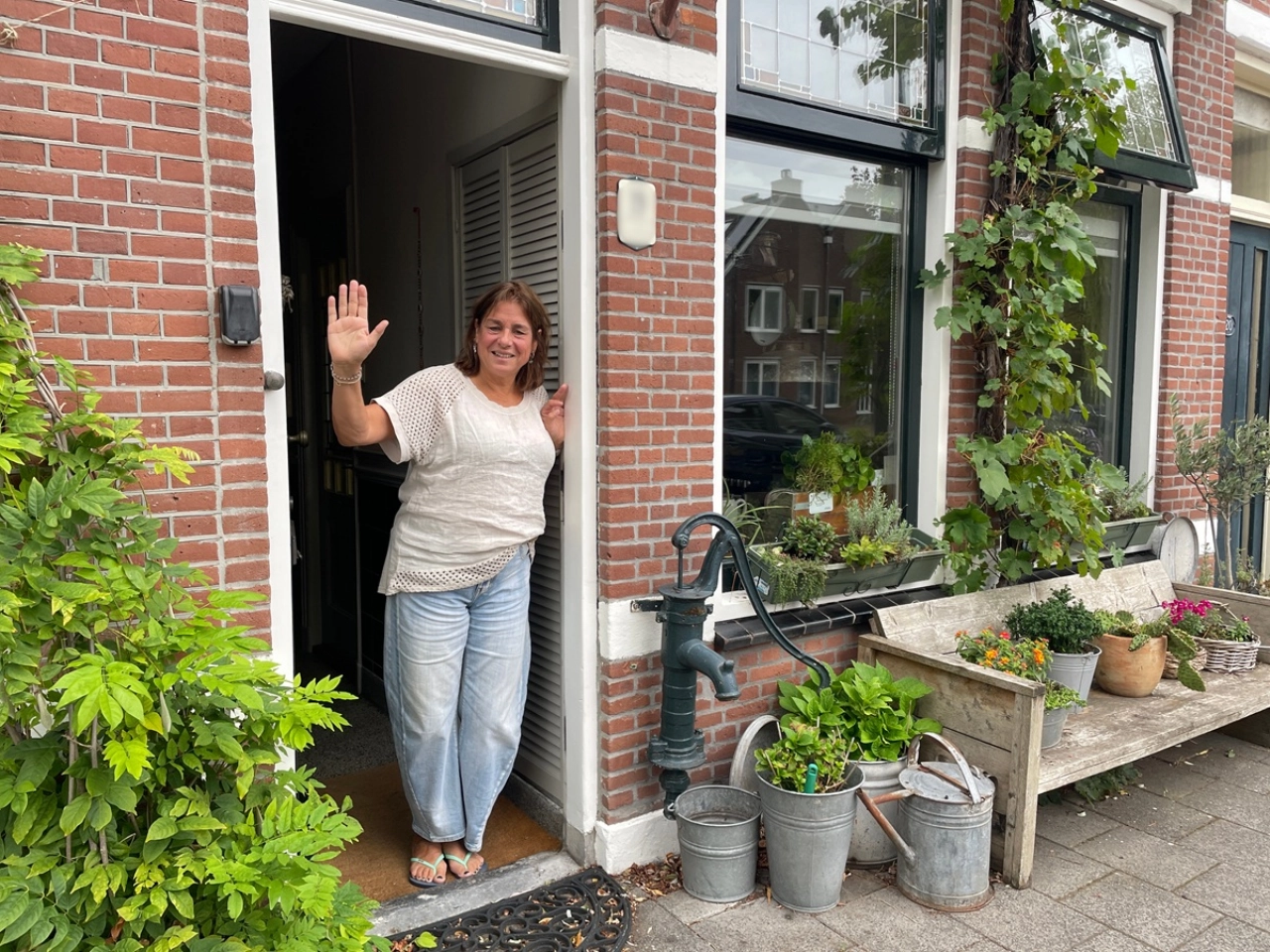 Marianne haalt met Vrienden op de Fiets de wereld in huis