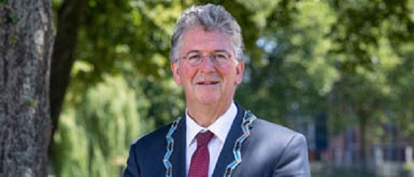 Burgemeester schrijft brief aan Maassluise ondernemers