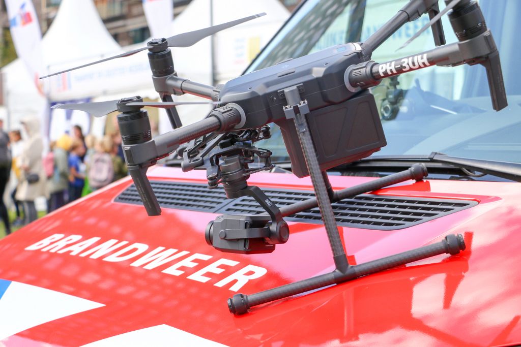 Brandweer presenteert droneteam