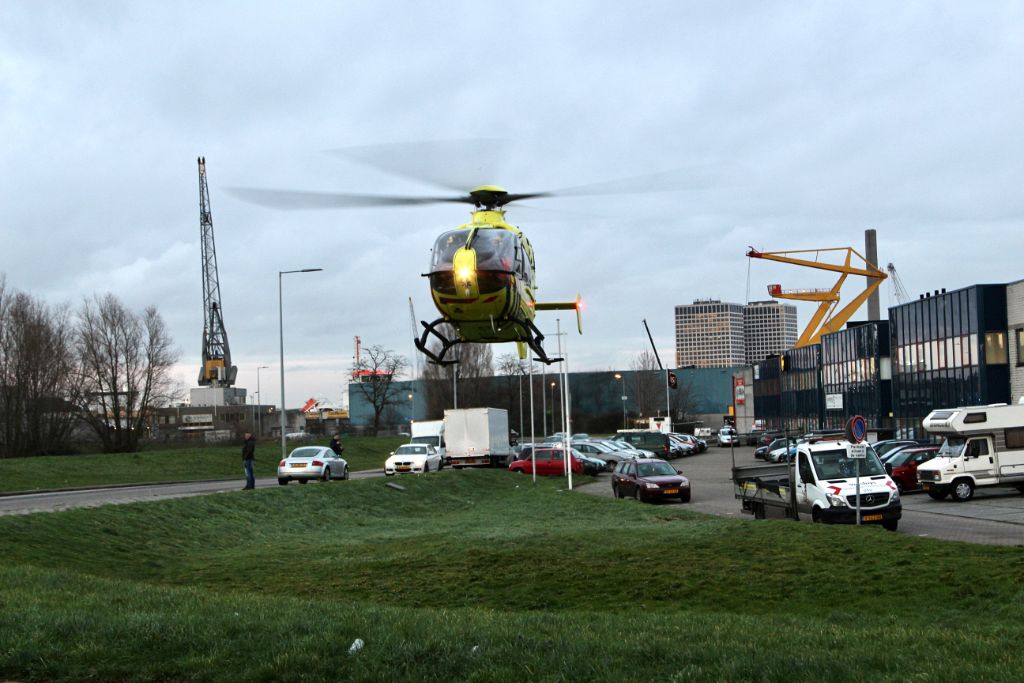 Traumahelikopter rukt uit voor patiënt in Gorzen
