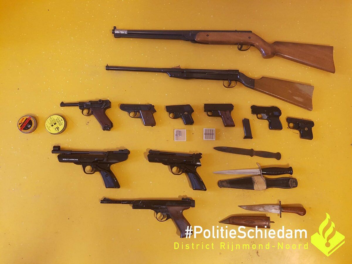 Zeker vijftien wapens ingeleverd in Schiedam