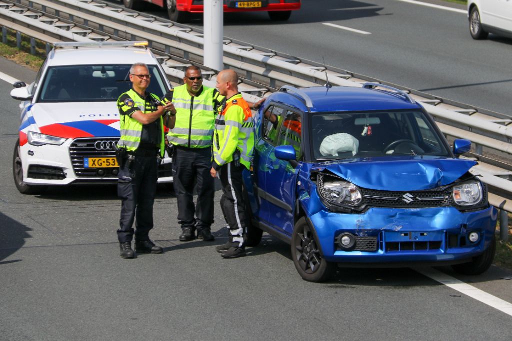 Lange files rond Schiedam na ongevallen