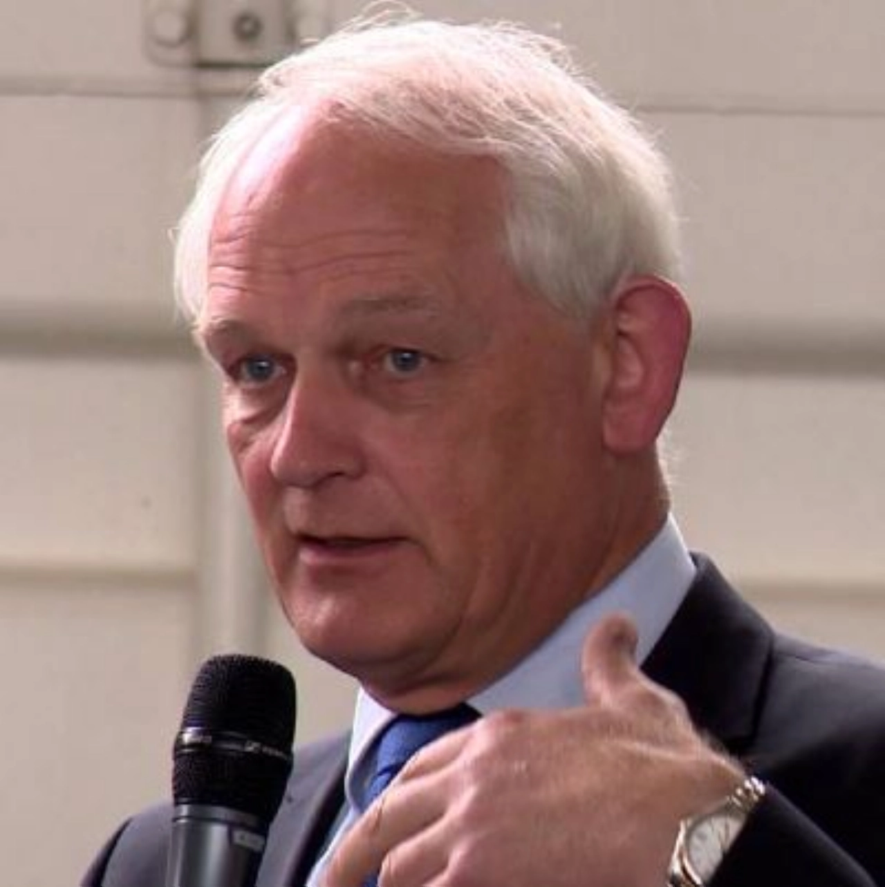 Lamers complimenteert de horeca-exploitanten