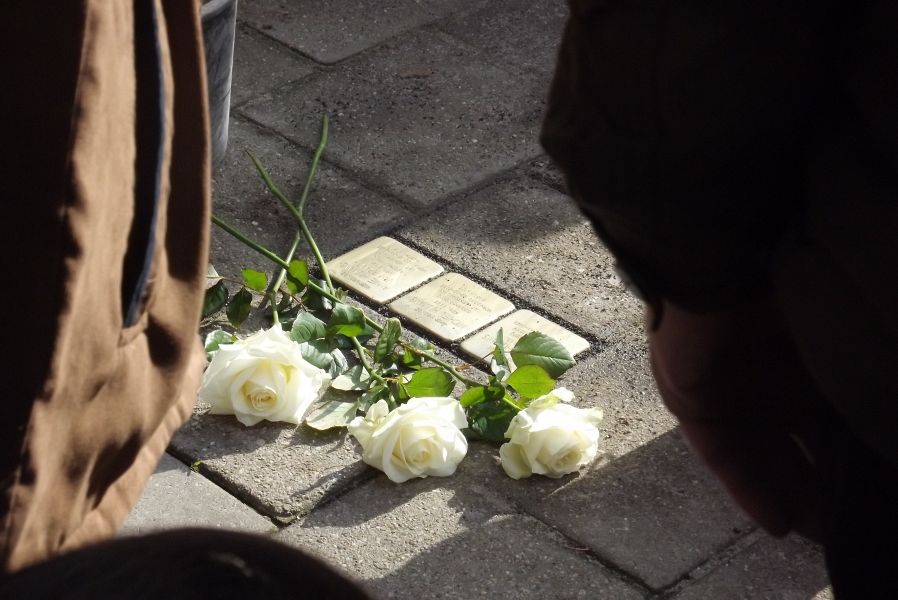 Legging laatste Stolpersteine voor Joodse oorlogsslachtoffers uitgesteld