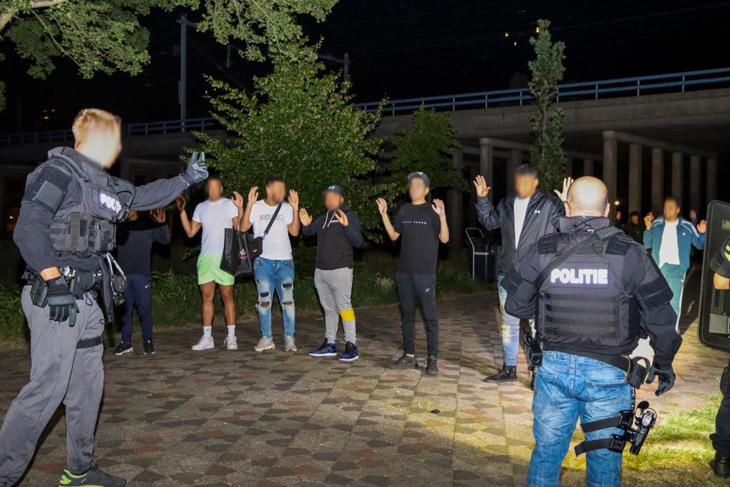Schieten, arrestaties, onrust in Roel Langerakpark