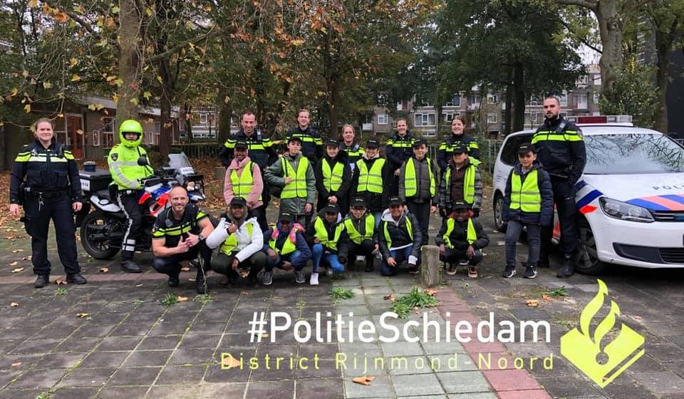 Politie Schiedam krijgt assistentie van 21 ‘politiekids’